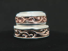 R251 Rose Gold and Silver carved koru band
